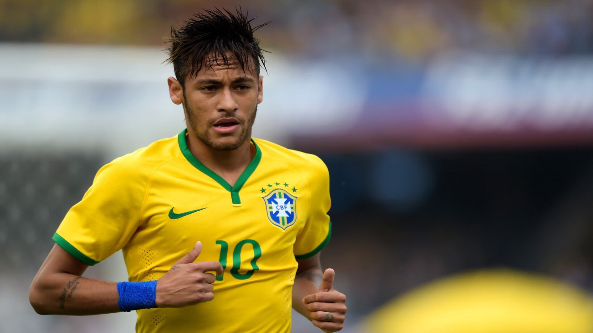 国足前腰角色转换数据观察，足坛前腰