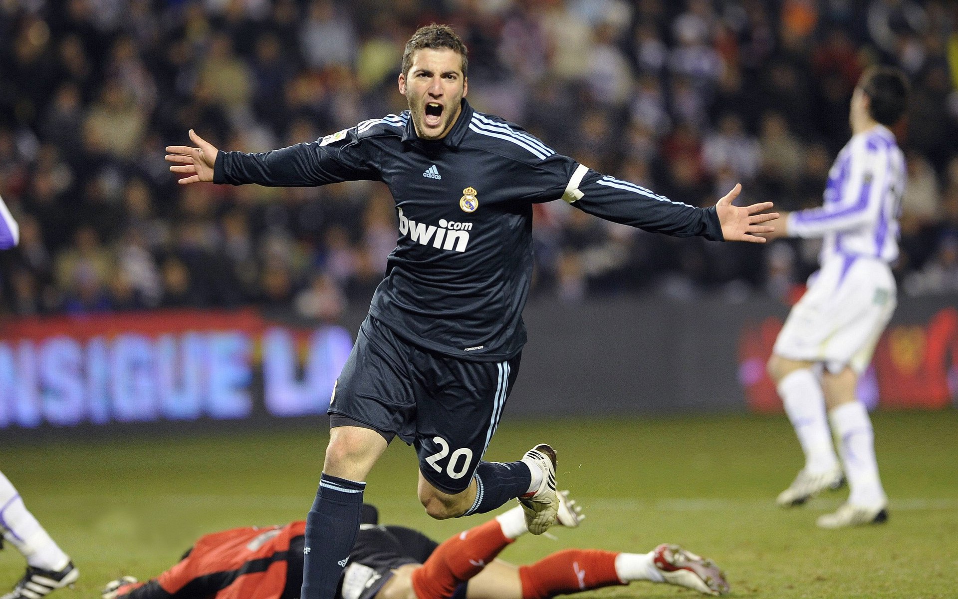 开云体育手机版下载-职业选手操作细节拆解成为教学素材宝库，职业选手的操作设置